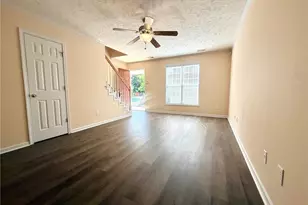 3332 Kenmont Ln, Hope Mills, NC 28348 - Photo 4
