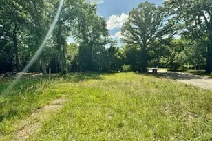1911 Overlook Dr, Fayetteville, NC 28301 - Photo 1