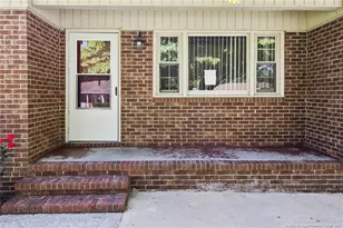 714 Bronco Ln, Fayetteville, NC 28303 - Photo 2