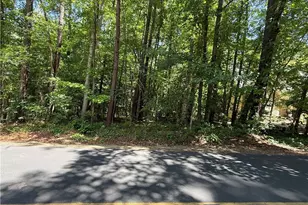 692 Chelsea Dr, Sanford, NC 27332 - Photo 1