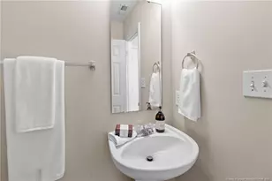 5202 Woodpecker Dr, Hope Mills, NC 28348 - Photo 20