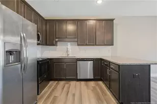 395 Hicks Ave, Fayetteville, NC 28304 - Photo 10