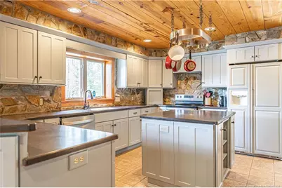 105 Lakewood Drive, Aberdeen, NC 28315 - Photo 18