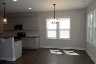 212 Nairn St, Fayetteville, NC 28311 - Photo 8
