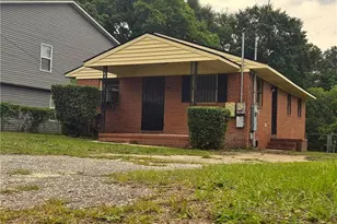 909 Rochester Dr, Fayetteville, NC 28305 - Photo 2