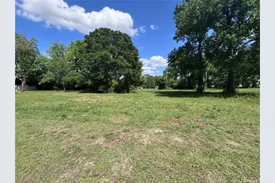 305 S Seneca Street, Lumberton, NC 28358 - Photo 2