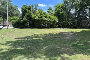 162 Coleman St, Lumberton, NC 28358 - Photo 1