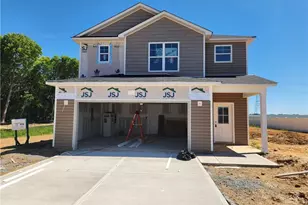 19 Baxley Dr, Dunn, NC 28334 - Photo 1