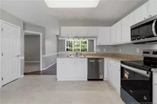 8229 Foxtrail Dr, Fayetteville, NC 28311 - Photo 18