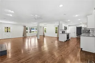 706 Emeline Ave, Fayetteville, NC 28303 - Photo 6