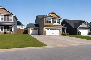 5216 Debut Ave, Hope Mills, NC 28348 - Photo 2