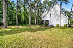 8218 Dunholme Dr, Fayetteville, NC 28304 - Photo 32