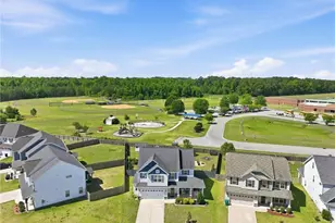 5348 Debut Ave, Hope Mills, NC 28348 - Photo 2