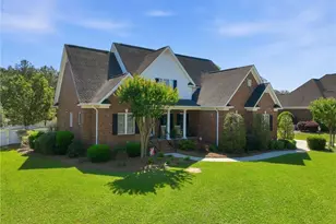 5403 White Oak Dr, Lumberton, NC 28358 - Photo 2