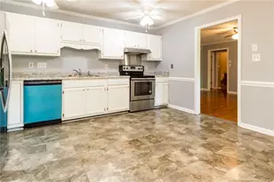 508 Stone Way Ct, Fayetteville, NC 28301 - Photo 18