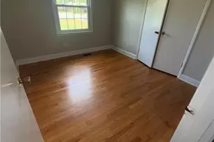 1401 Habersham Dr, Fayetteville, NC 28304 - Photo 8