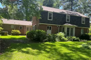 37 Trinity Dr, Lumberton, NC 28358 - Photo 2