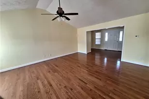 1941 Abbeydale Ln, Fayetteville, NC 28304 - Photo 4