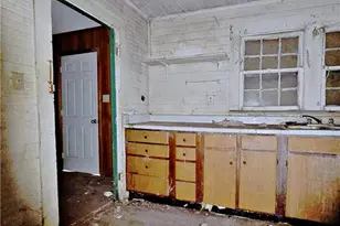 414 Bryan St, Fayetteville, NC 28305 - Photo 8