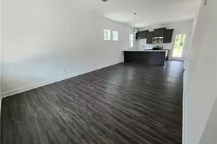 164 Jenkins St, Dunn, NC 28334 - Photo 2