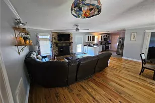 6998 Norge St, Fayetteville, NC 28311 - Photo 8