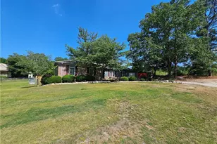 6998 Norge St, Fayetteville, NC 28311 - Photo 2