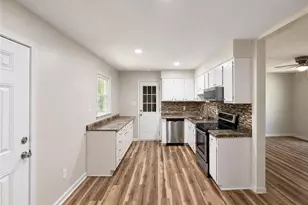 5056 Hampshire Dr, Fayetteville, NC 28311 - Photo 16