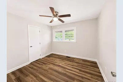 5056 Hampshire Drive, Fayetteville, NC 28311 - Photo 32