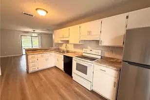 4033 Professional Dr, Hope Mills, NC 28348 - Photo 6