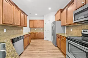 417 Sedgemoor Rd, Fayetteville, NC 28311 - Photo 8