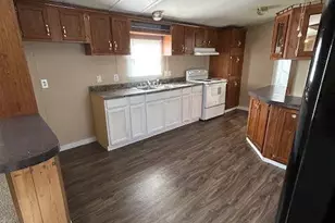 31 Kesler Dr, Saint Pauls, NC 28384 - Photo 4