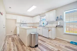 10 Pender Rd, Spring Lake, NC 28390 - Photo 6