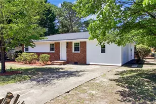 1826 Wayne Ln, Fayetteville, NC 28304 - Photo 2