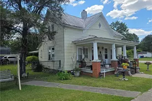 211 S Elm Ave, Dunn, NC 28334 - Photo 6