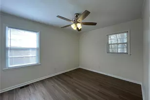 718 Dwain Dr, Fayetteville, NC 28305 - Photo 6