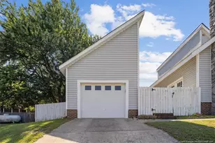 209 Brokenhurst Ct, Fayetteville, NC 28311 - Photo 2