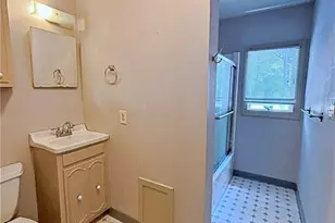 121 Magnolia Ave, Fayetteville, NC 28305 - Photo 6