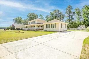 8036 Gaelic Dr, Fayetteville, NC 28306 - Photo 2