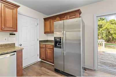 98 White Oak Circle, Sanford, NC 27332 - Photo 20