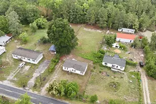 664 Sandy Grove Rd, Lumber Bridge, NC 28357 - Photo 6
