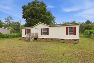 664 Sandy Grove Rd, Lumber Bridge, NC 28357 - Photo 2