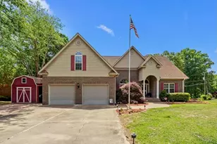604 Adair St, Fayetteville, NC 28303 - Photo 2