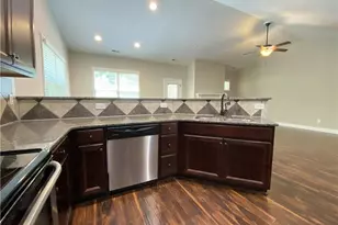 181 Fairfax Dr, Sanford, NC 27332 - Photo 4