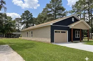 312 Scurlock Ct, Raeford, NC 28376 - Photo 2