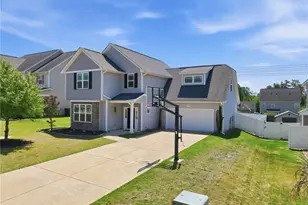 2909 Bargemaster Dr, Fayetteville, NC 28306 - Photo 2
