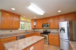 2170 Cora Dr, Hope Mills, NC 28348 - Photo 10