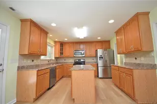2170 Cora Dr, Hope Mills, NC 28348 - Photo 8