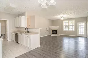 4020 Bardstown Ct, Fayetteville, NC 28304 - Photo 4
