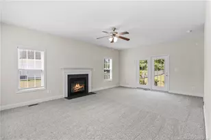 4420 Timber Grove Dr, Hope Mills, NC 28348 - Photo 10