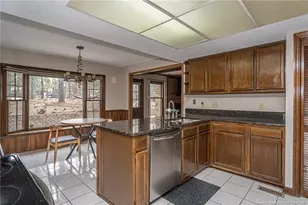 6821 Thames Dr, Fayetteville, NC 28306 - Photo 18